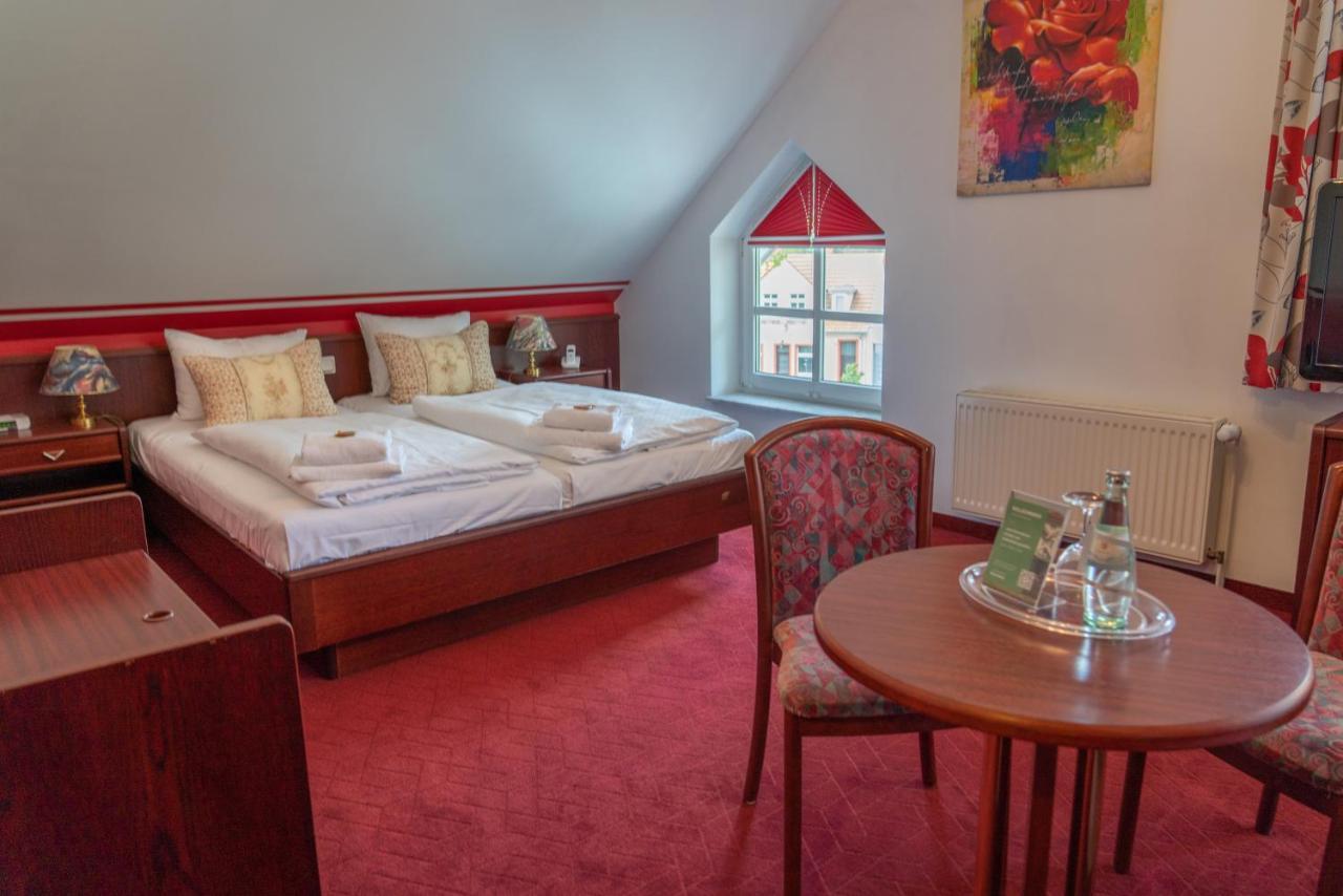 Parkhotel Neustadt Garni Dış mekan fotoğraf
