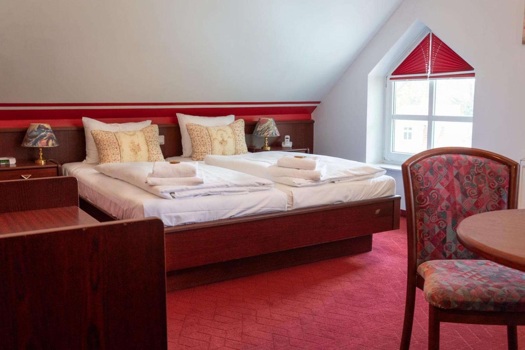 Parkhotel Neustadt Garni Dış mekan fotoğraf